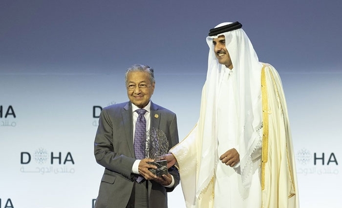 Pourquoi le premier ministre de Malaisie, Mahatir Mohamad a été sacré l’Homme de l’Année au Forum de Doha