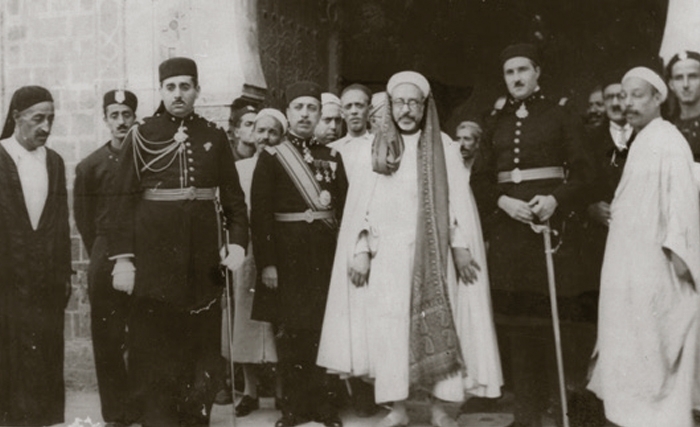 في مُعاصرة عَلَمٍ زيتونيّ