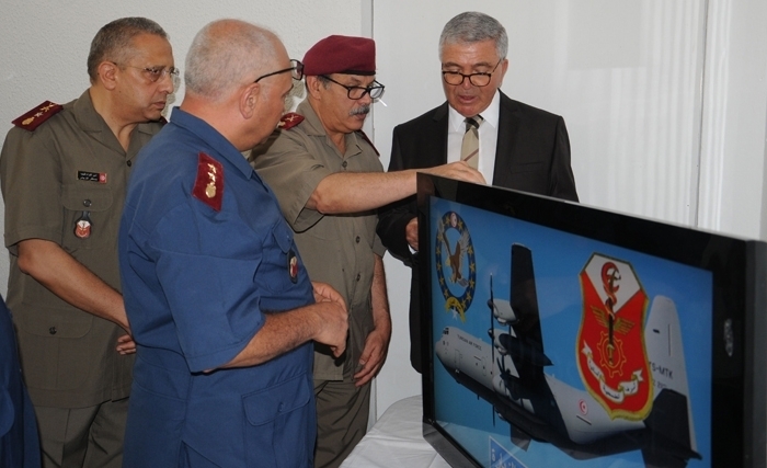 وزير الدفاع الوطني يدشن وحدة الإخلاء الصحي الجوّي بالقاعدة الجوية بالعوينة