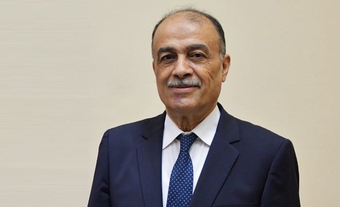 من هو عبد الرؤوف الشريف وزير الصحة
