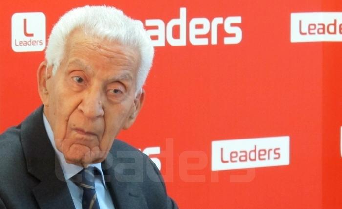 وفاة الدبلوماسي السابق أحمد غزال 