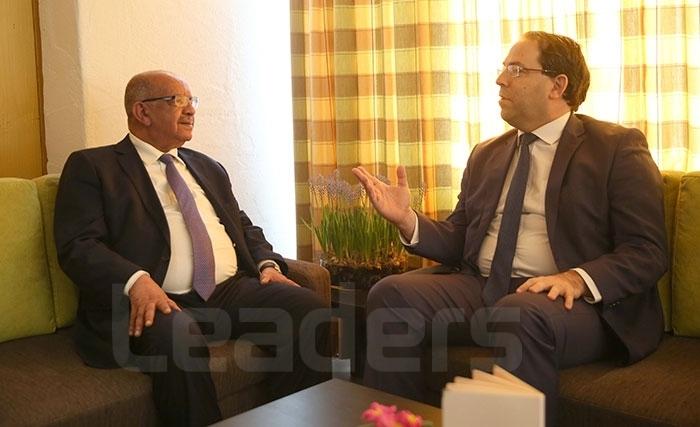 يوسف الشاهد  في منتدى دافوس : كيف السبيل إلى إقناع المانحين والمستثمرين ؟