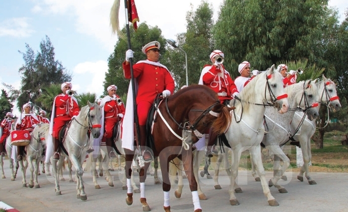 La cavalerie du régiment d’honneur de l’armée nationale (Vidéo)