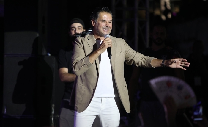 مهرجان قرطاج الدولي: سهرة ناجحة فنيا وجماهيريا للفنان راغب علامة 