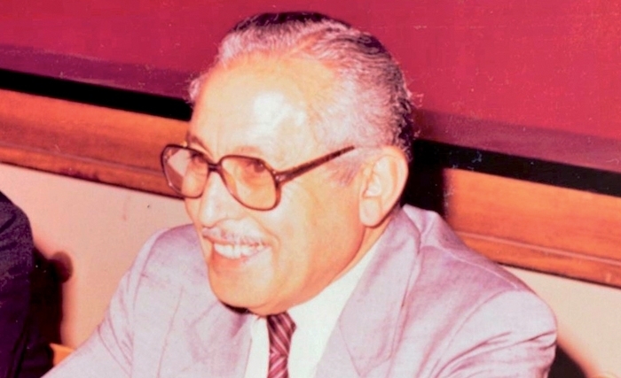وفاة الأستاذ أحمد الزغل رئيس بلدية صفاقس السابق