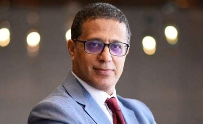 أكاديمية الطب الفرنسية تضم الى عضويتها الأستاذ رياض قويدر