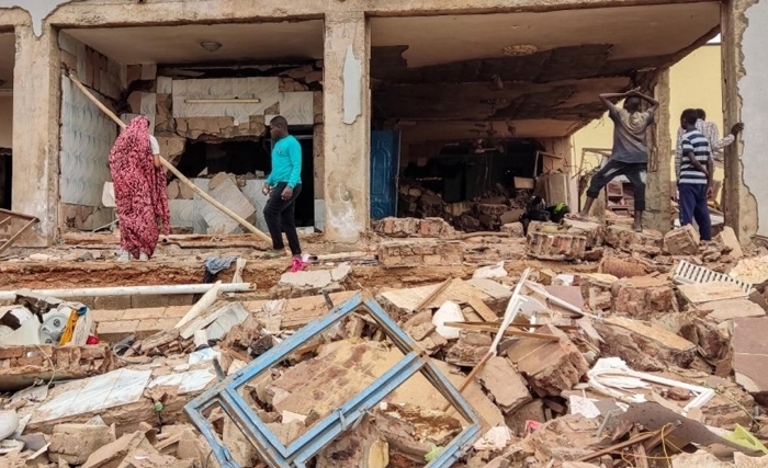 الصراع في السودان يحتدم و يهدد بحرب اهلية واسعة النطاق 
