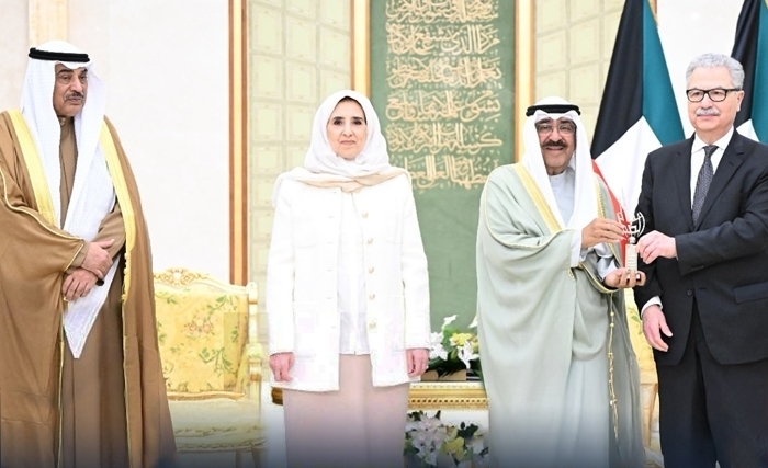 L’Émir du Koweït remet au professeur Farouk Kamoun le prix Sheikh Salem Al-Ali Al-Sabah pour l’excellence numérique