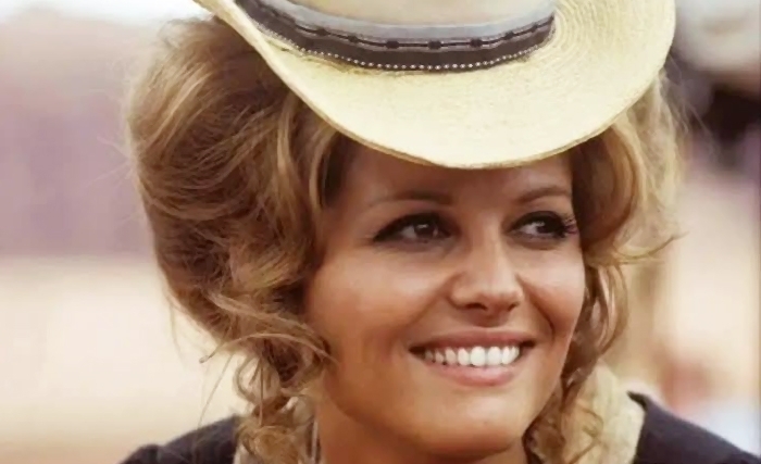 Ciao ! Claudia Ciao ! Claudia