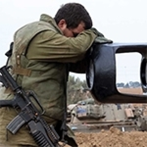 La loi d’exemption du service militaire des ultra-orthodoxes divise les israéliens mais sauve le gouvernement Netanyahou 